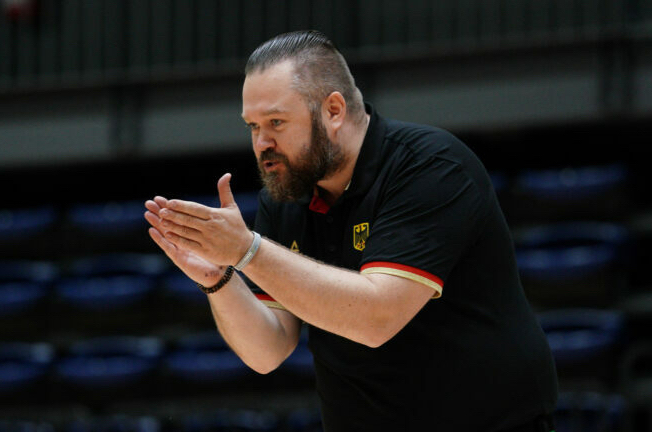 Mienack 16x9 768x432